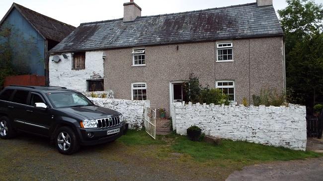 House beyond the mill
