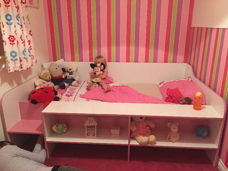 Low mid pink cabin bed