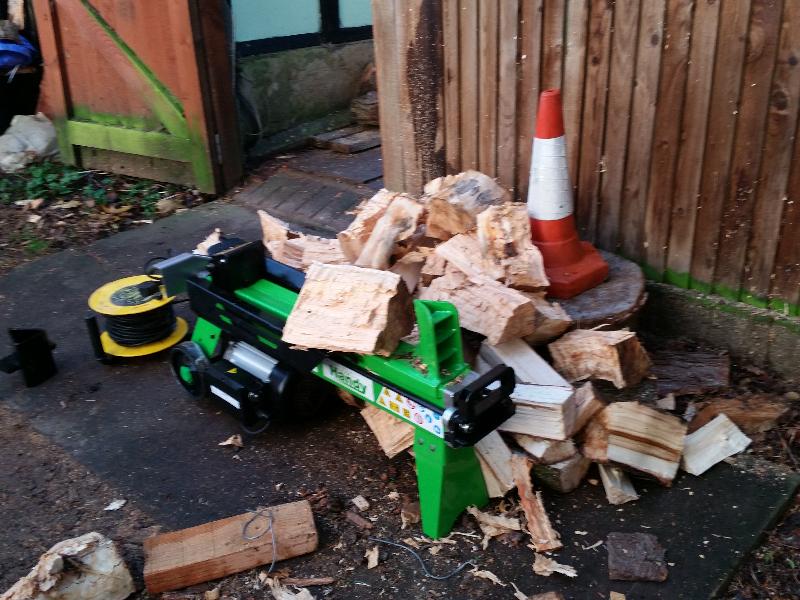 Log splitter
