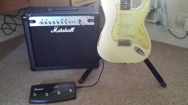 Marshall MG30CFX combo