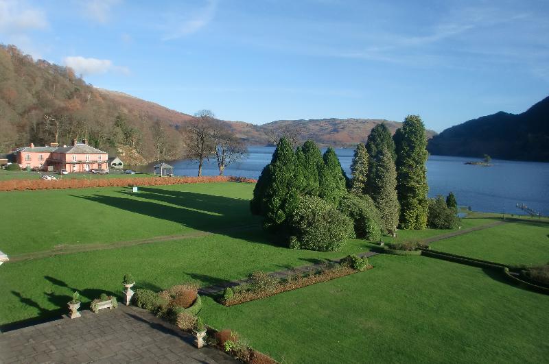 A really enjoyable and relaxing  place to stay. Cosy sofa's and warm fires. Just what you want in the middle of winter!