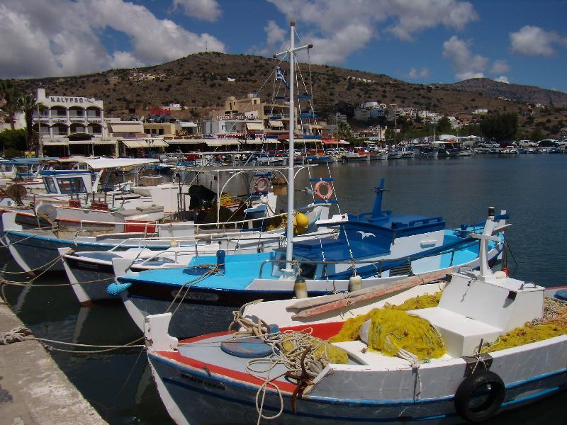 Great staff at 2Book spoke volumes in dealing with our holiday to Crete