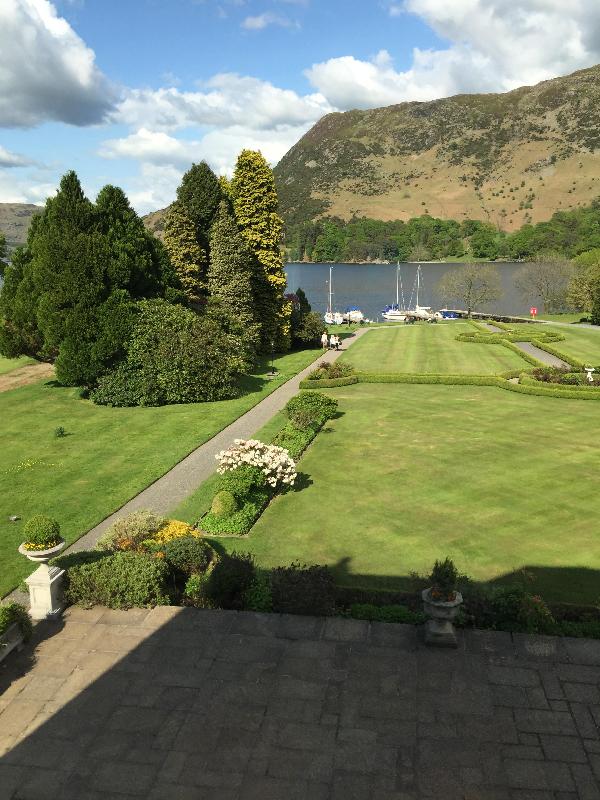 Would recommend to anyone looking for a luxurious stay on the side of the lakes.