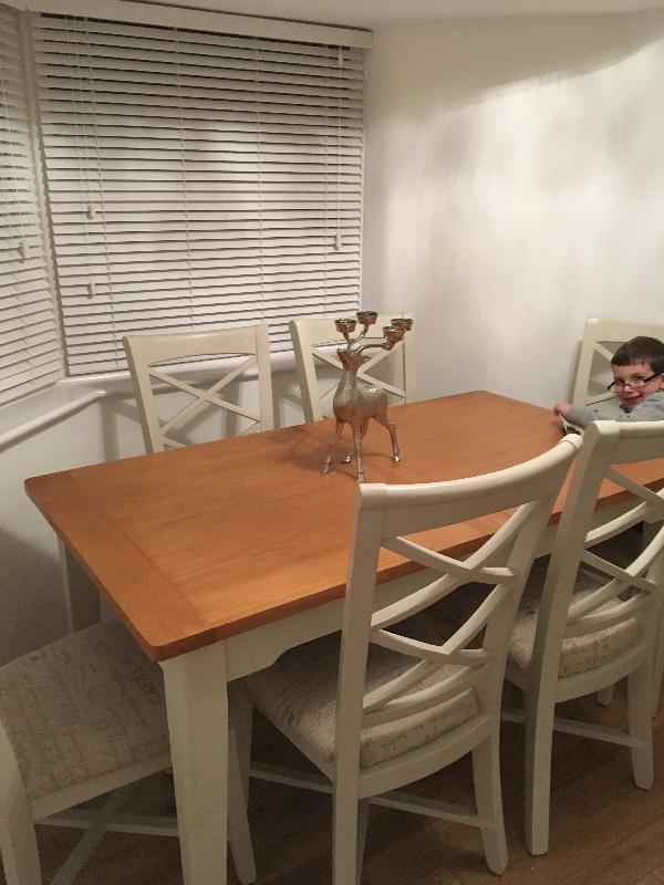 Excellent service by Roomes Furniture