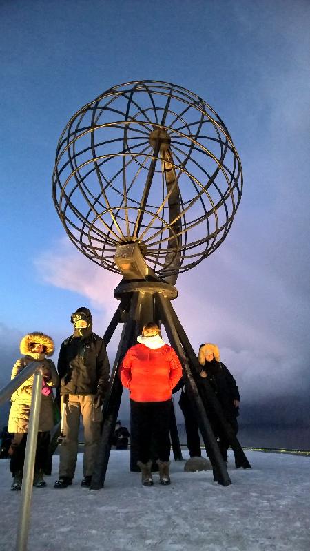 Fantastic trip to the top of the world with Northern lights as a bonus.
