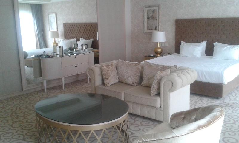 For once a real 5 star hotel at a good price