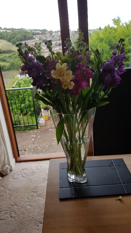 Awful flowers, good customer service