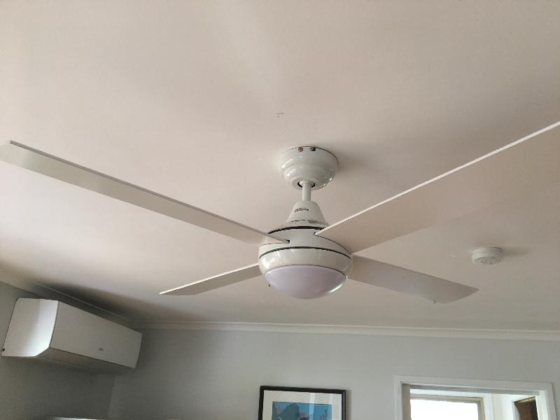 Very quiet & versatile fan