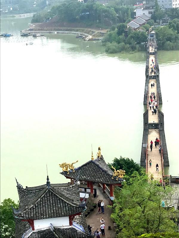 We were v impressed with all your reps/arrngmts during our Grand China tour