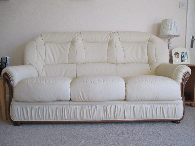 Sylvia 3-seater Sofas in Cream