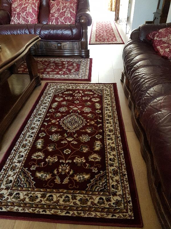 Excellent rug choosing experience.
