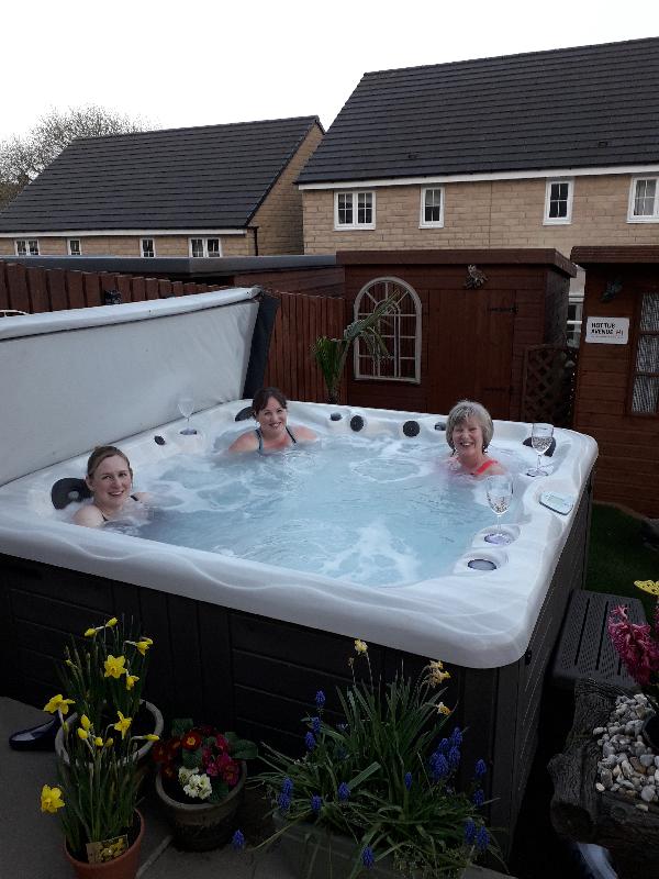 5 star service..arrived when said....enjoyed by all the family..