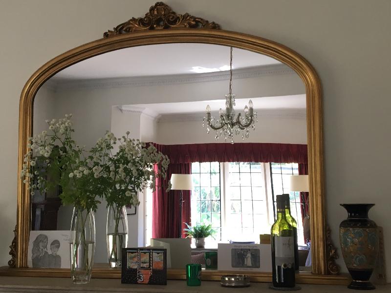 Lovely big mirror - just the right size.