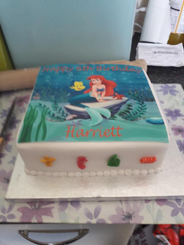 Yummy cake and excellent service