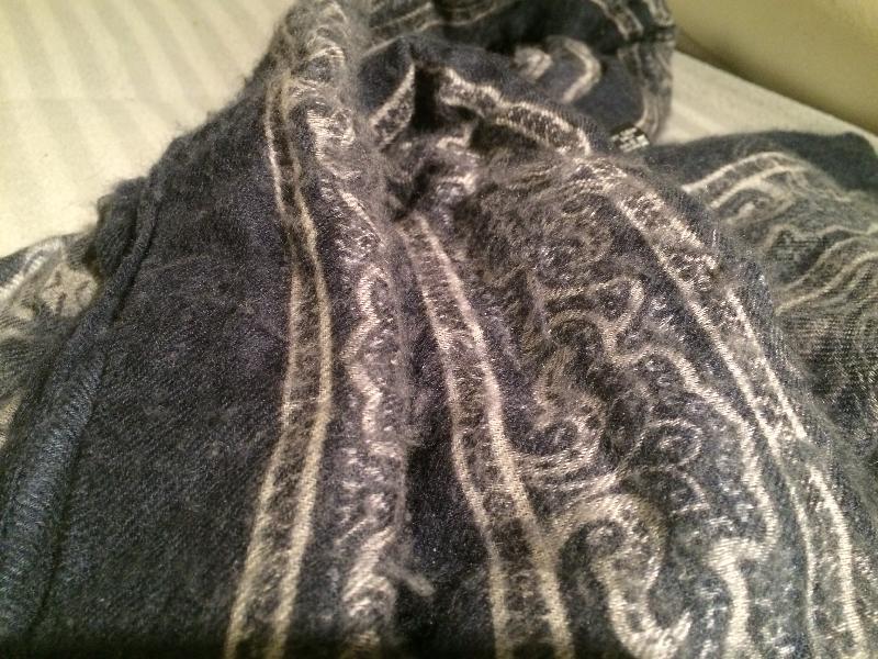 The product is very quickly worn out, began to climb.