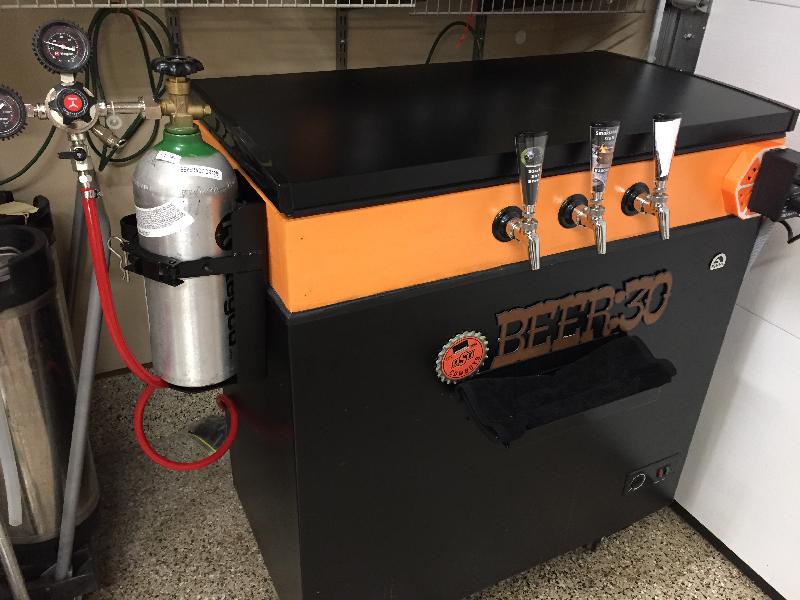 Garage Brewers use CO2 Tanks too