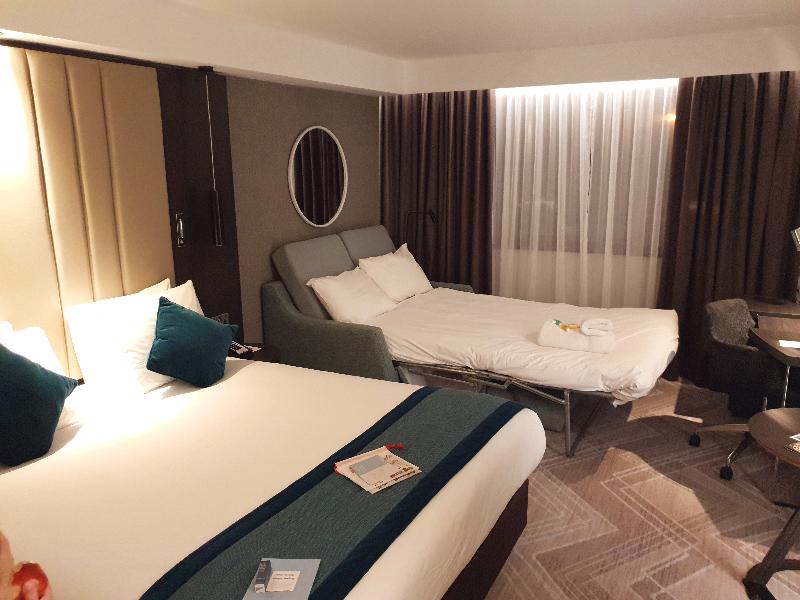 Fantastic break for a really good price!