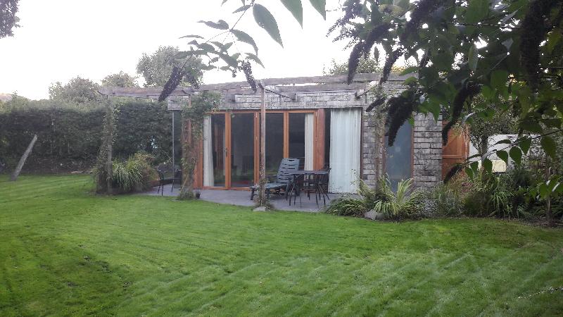 This cottage suits our needs, summer house a great bonus. Fantasic place