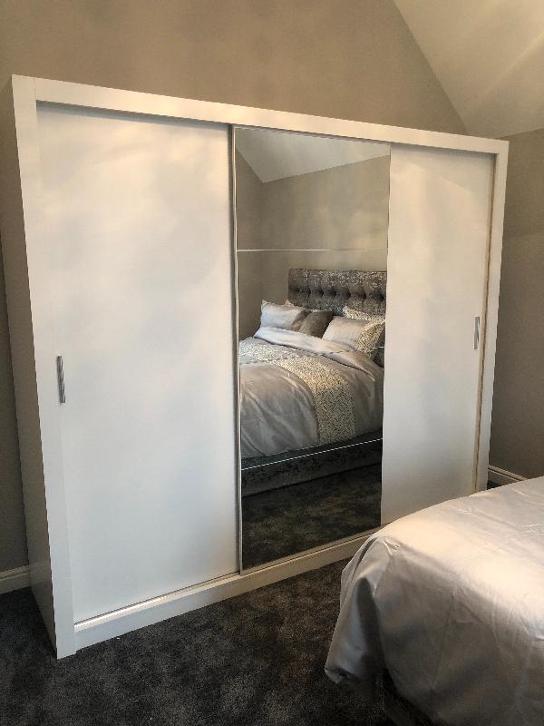 GORGEOUS CLEO 1 WARDROBE