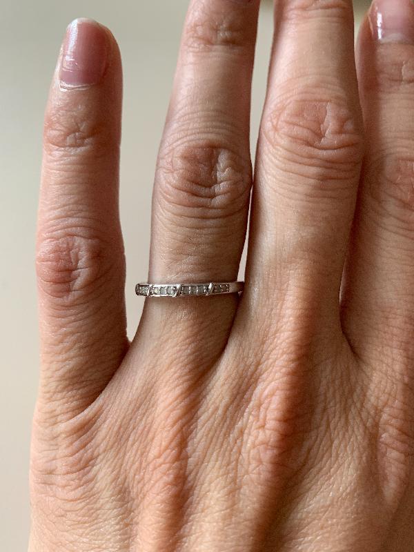 Nice metal, diamonds don’t sparkle