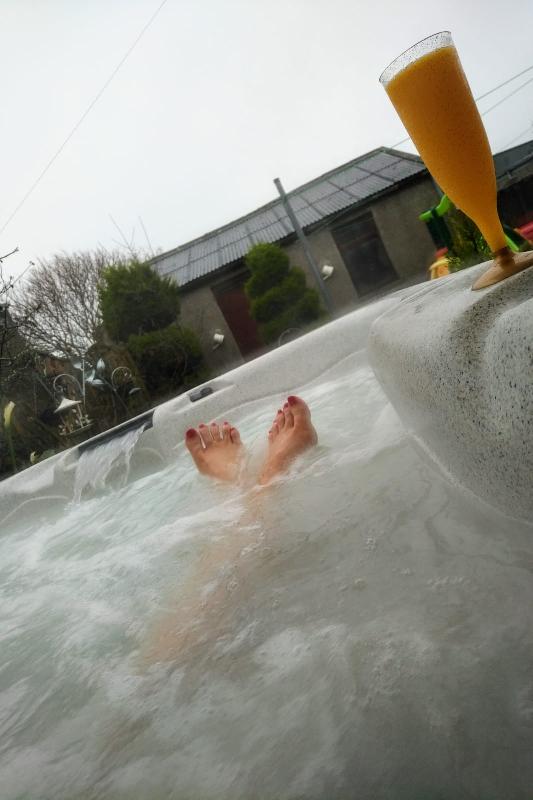 Great Service and super hot tubs