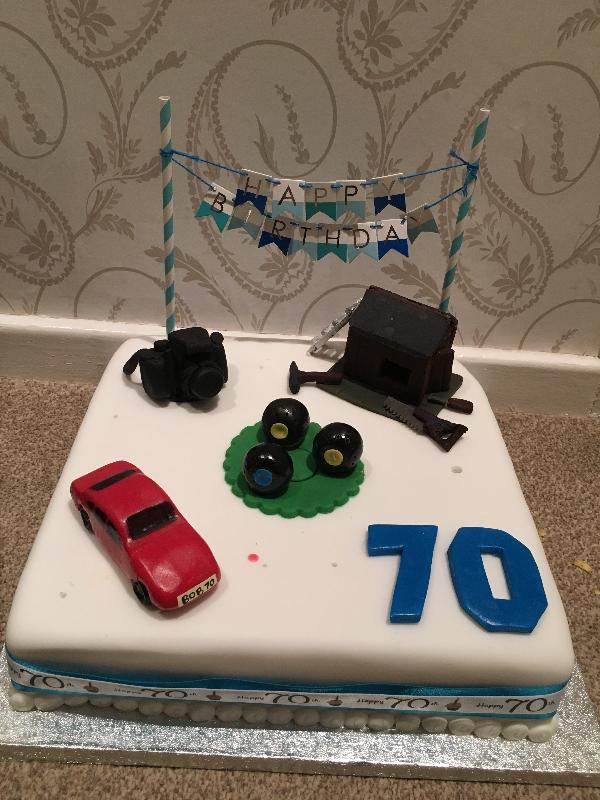 Great cake.  Good service!