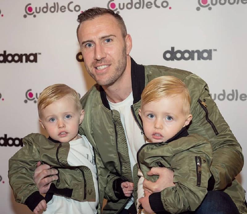 On trend fashion for father & son, quality clothes and service!