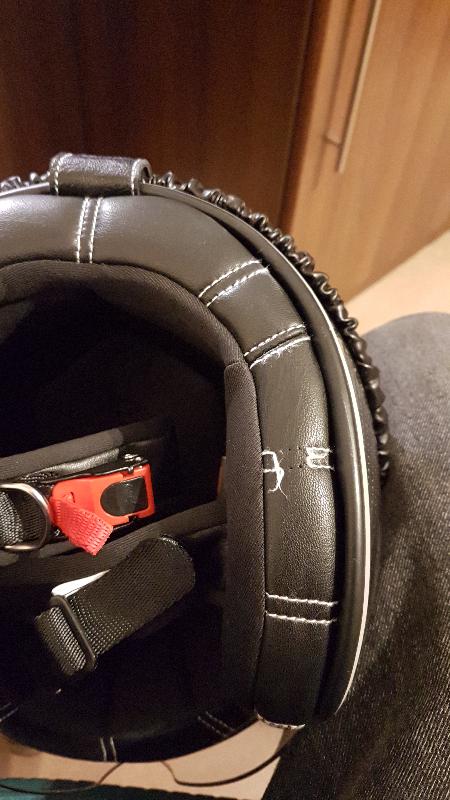 Good Service, Airoh Helmet of poor quality ...