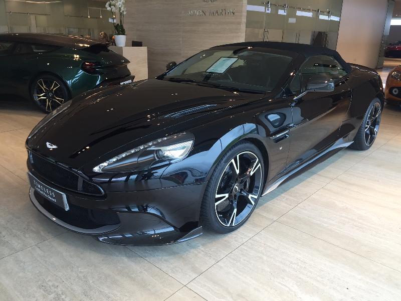 Awesome V12 Vanquish S Volante!