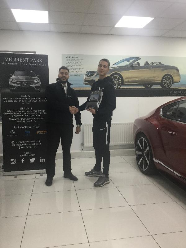 Very good and professional service. Helpful all the way. Rida was amazing i