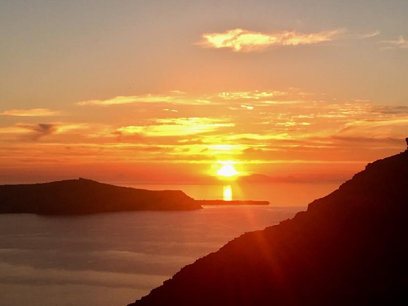 Superb Greek Holiday in Athens, Crete and Santorini!