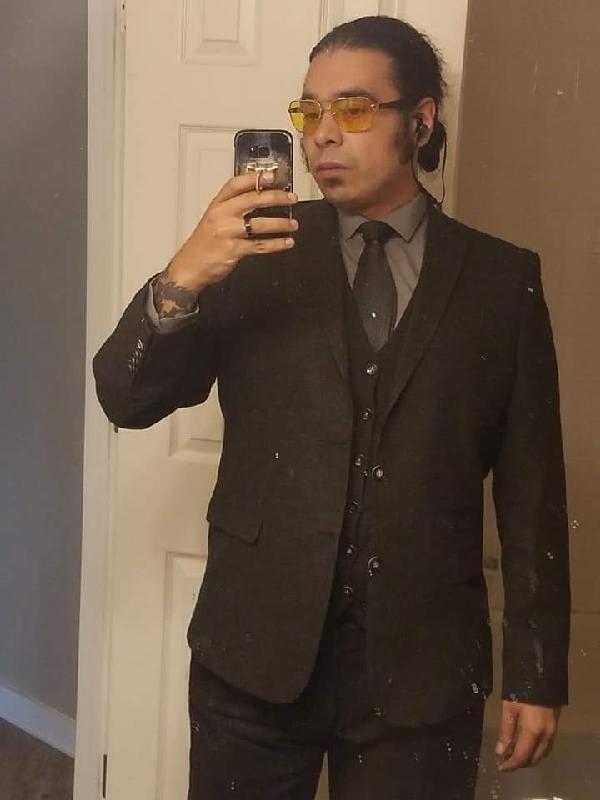 2 twill suits fit PERFECTLY. Did not need to bring it to a tailor.