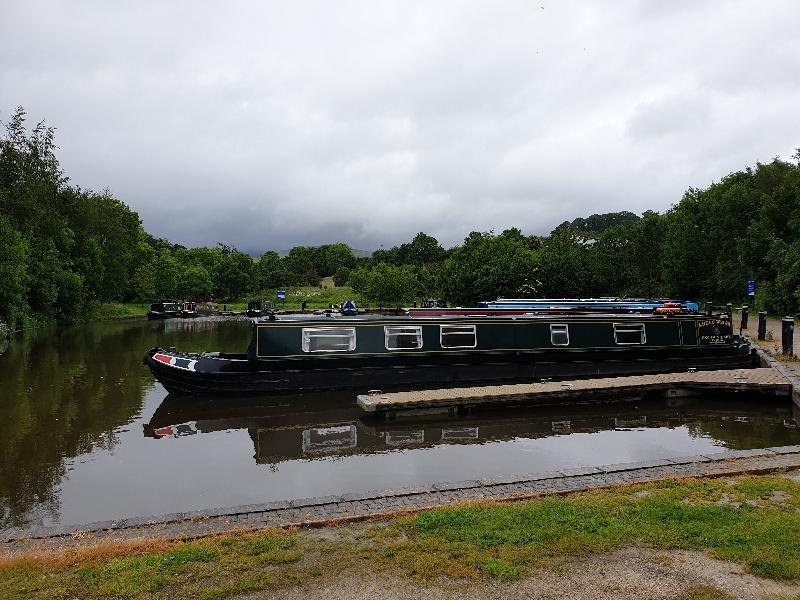 Best narrow boat hirer