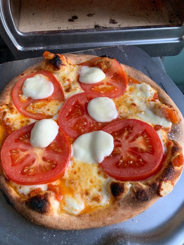 Amazing little pizza oven.
