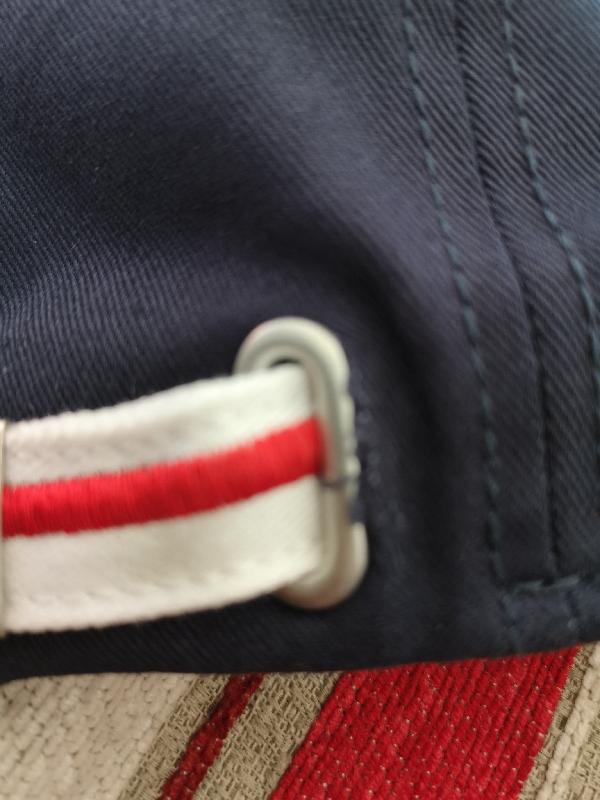 Overall a good quality product apart from the grommet isn't nipped to cloth