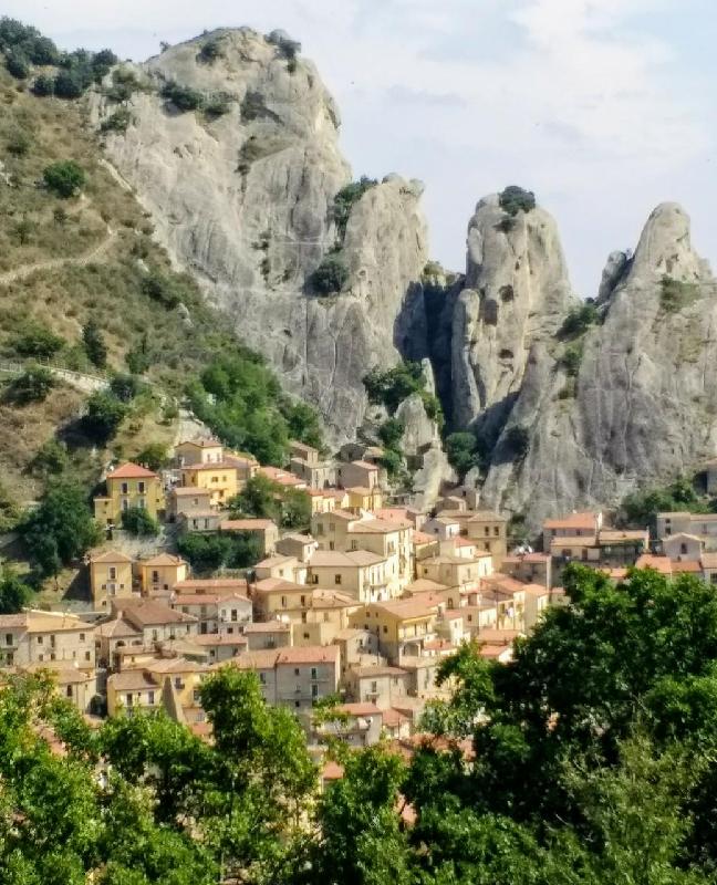 Calabria Basilicata -- A Dramatic and Different Italy