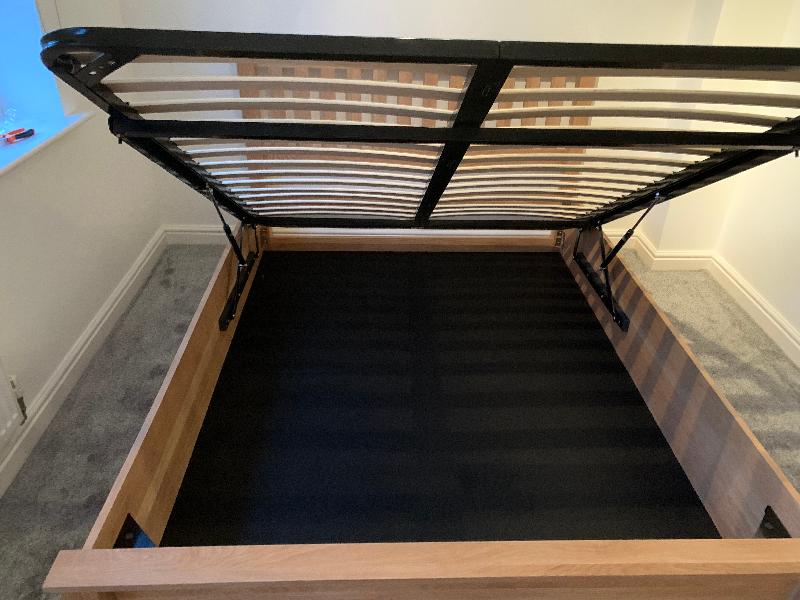 Good quality solid wood bed really heavy, easy to assemble