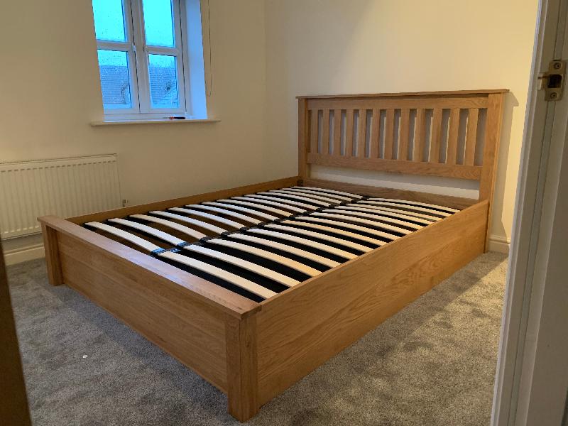 Good quality solid wood bed really heavy, easy to assemble