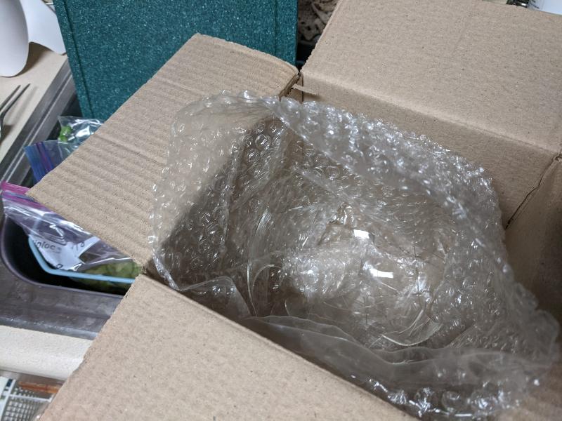 package arrived with broken materials