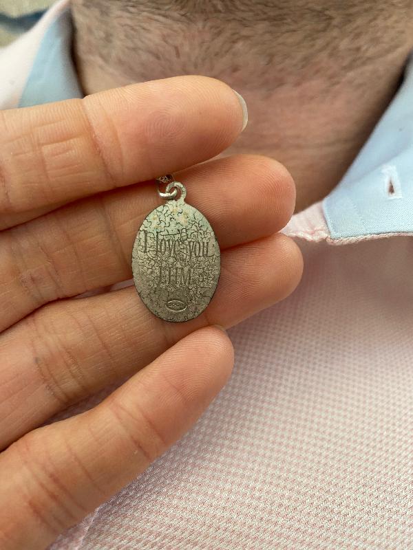 Beautiful piece, but disintegrating quickly