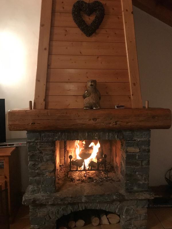 Great cosy chalet with good access to lifts in mornin and can ski back.