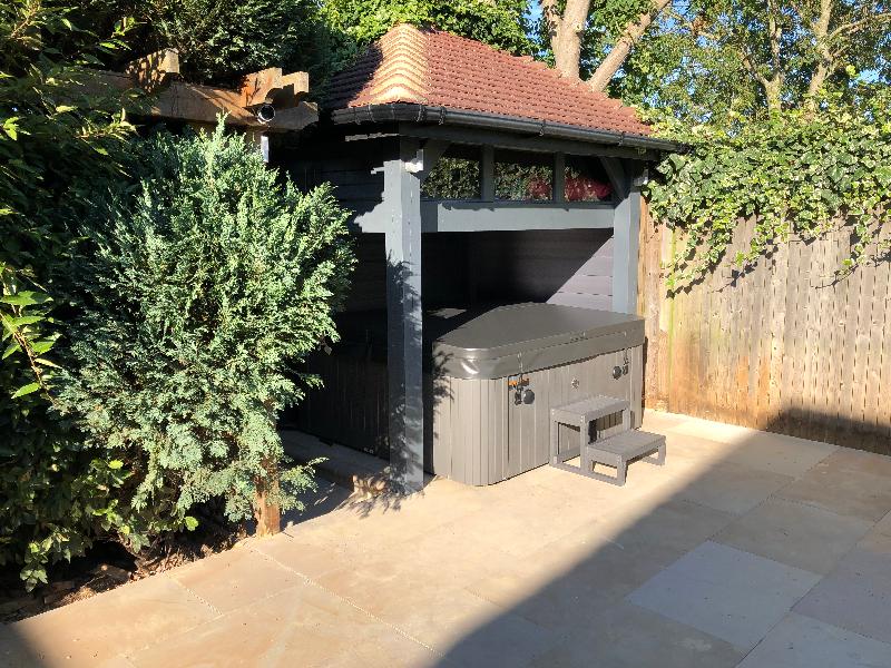Great hot tub and good price