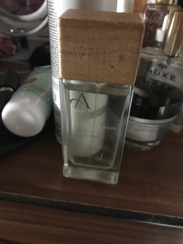 disappointed perfume purchased Not as good as eau de toilette smells weak