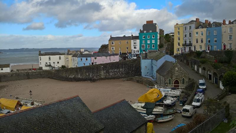 COAST & COUNTRY - TENBY