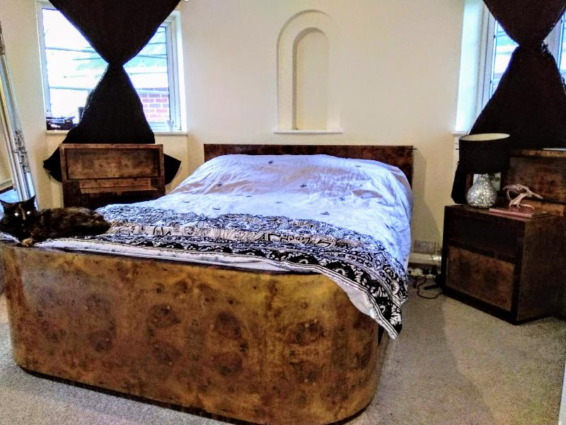 Superb bespoke craftmanship and proper customer service.