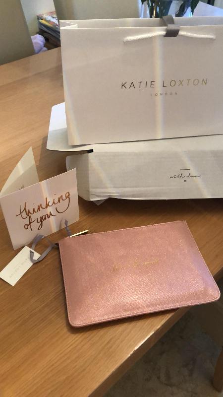 Fantastic Service & Beautiful Gift! 😊