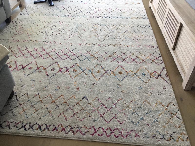 Great prompt service delivered in a few days loe my beautiful,rug