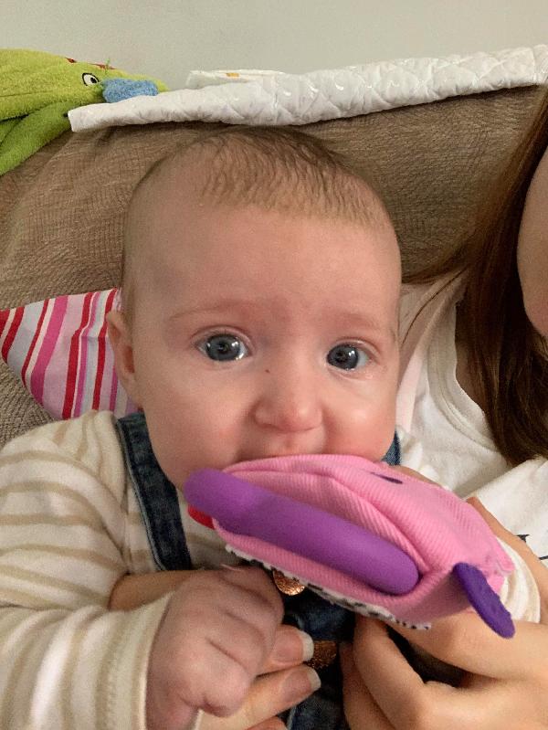 Brilliant teething glove for my daughter, she loves it!