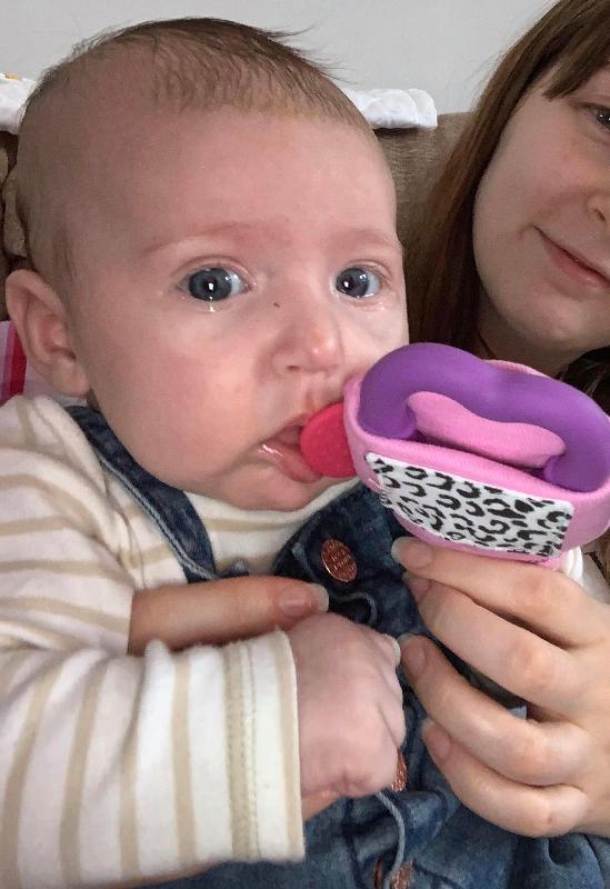 Brilliant teething glove for my daughter, she loves it!