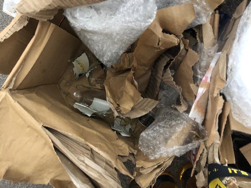 Bad box too use was too weak bottles smasheD